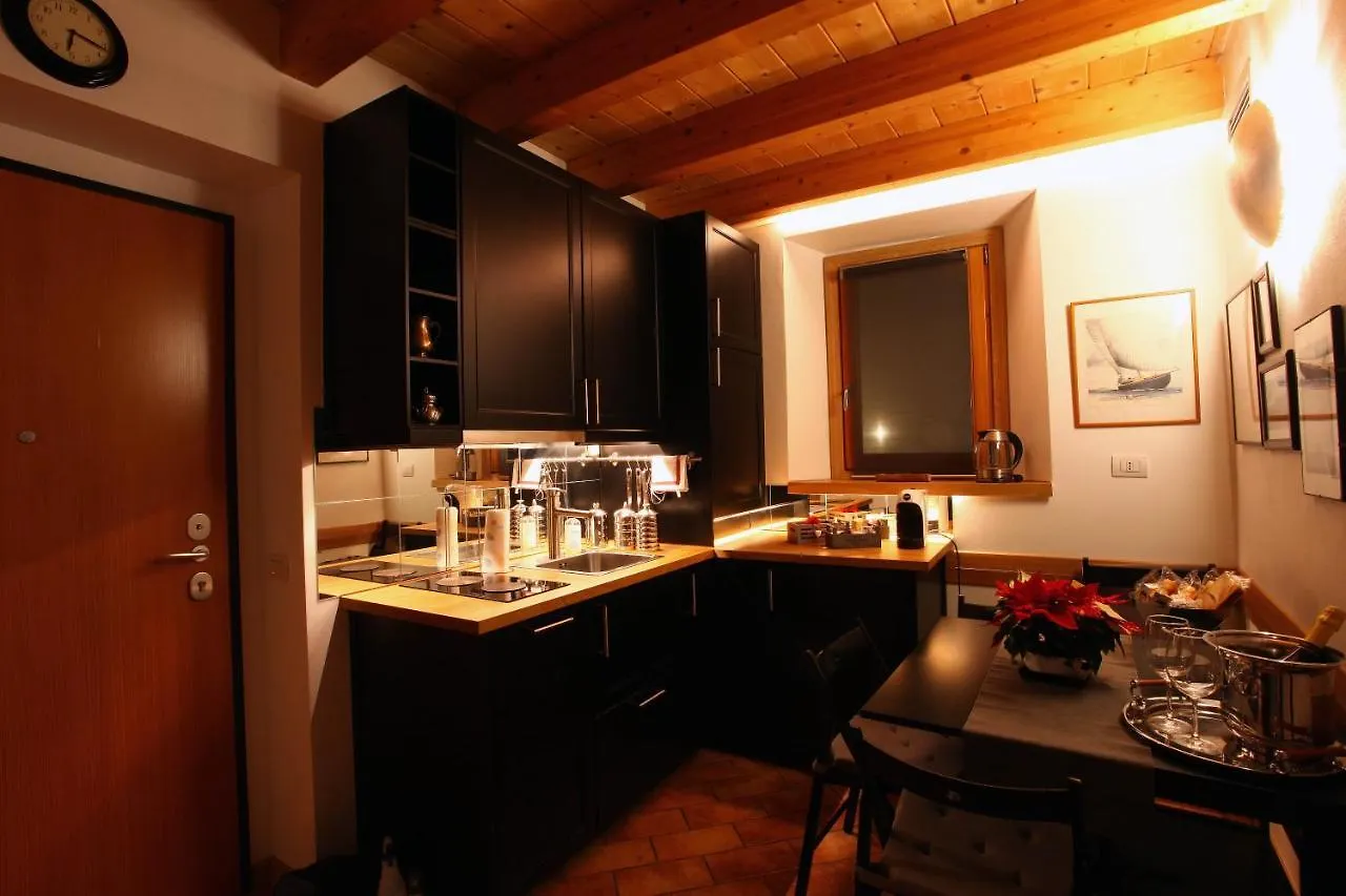 The Cozy Nest - Bellano Villa 0*,